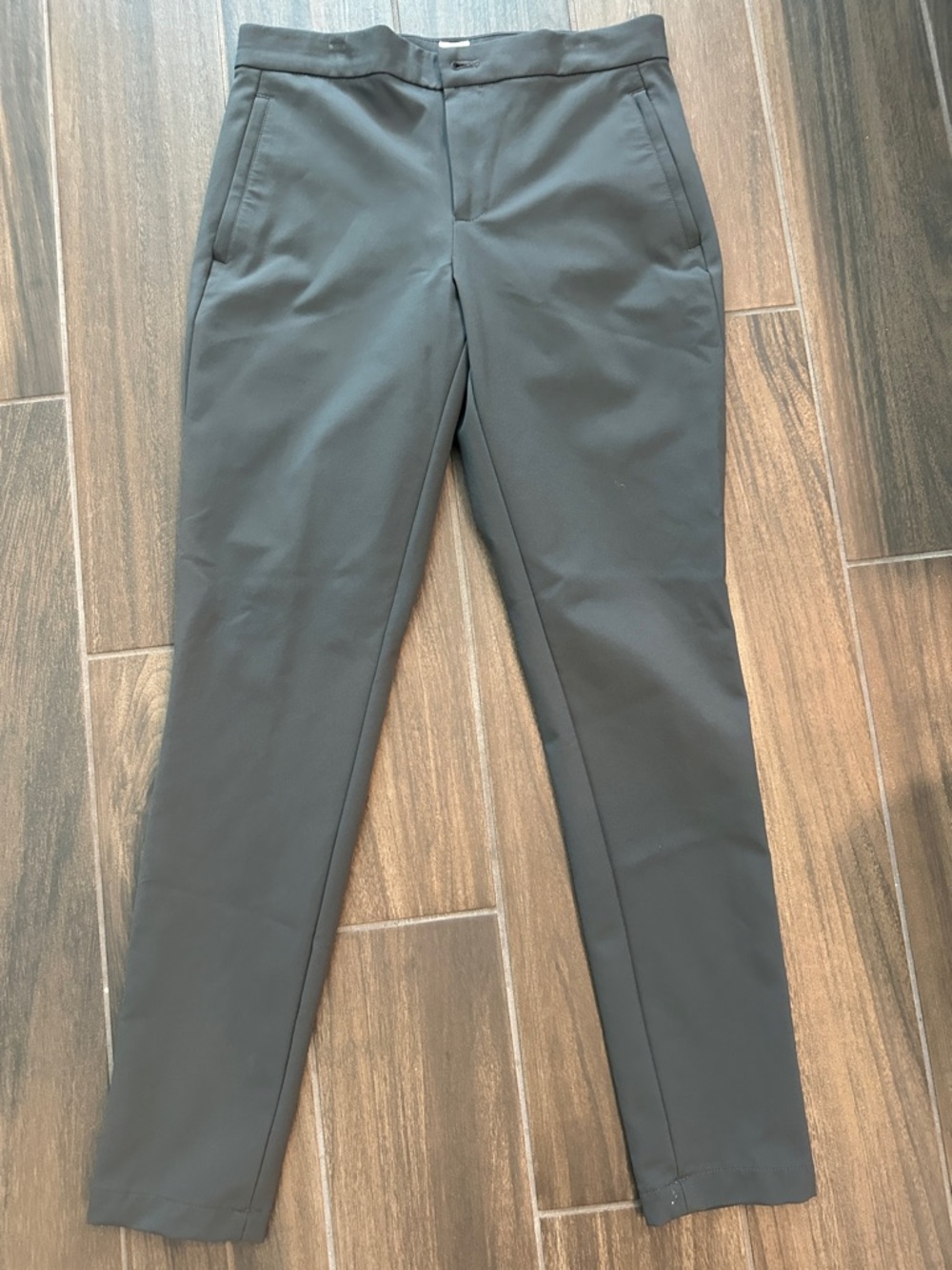 Women’s GAP gray Skinny high rise Dress Pants 6R